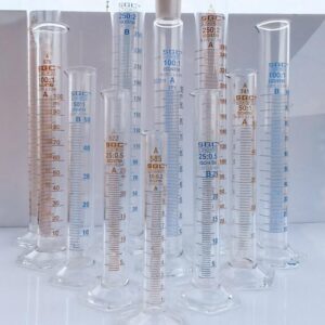 Buy Measuring Cylinder 'SGCLABS' with spout R.B. 'A' 1000 ml. - Laboratory Glassware | SGC LABS® India
